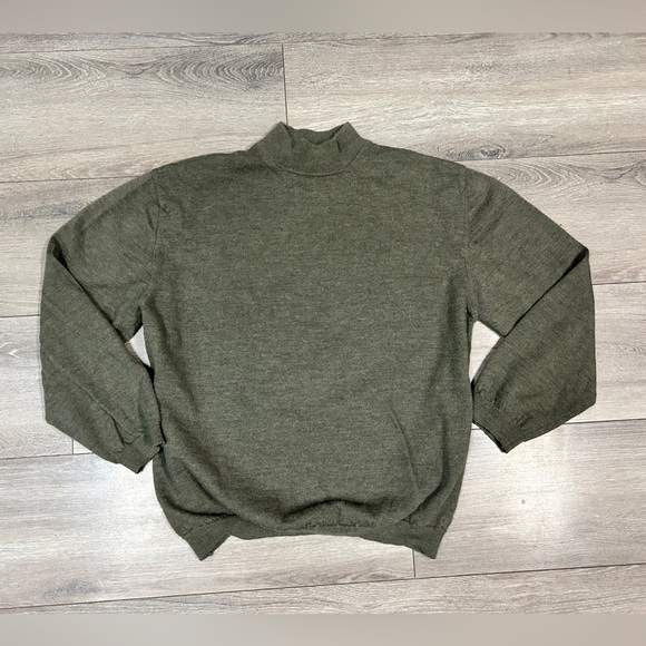 Mantles 100% Murino wool olive green khaki sweater woman’s size L - Picture 5 of 9